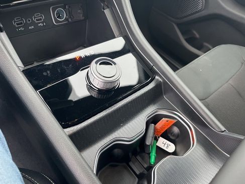 New 2025 Jeep Grand Cherokee L Laredo image 23