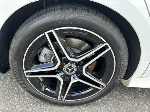 Used 2023 Mercedes-Benz CLA 250 4MATIC image 23
