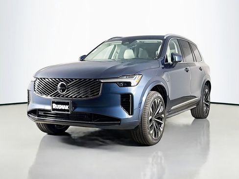 New 2026 Volvo XC90 T8 Ultra w/ Protection Package Premier AWD/4WD image 3