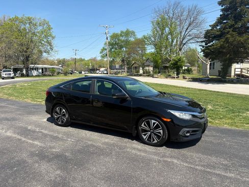 Used 2017 Honda Civic EX-L image 24