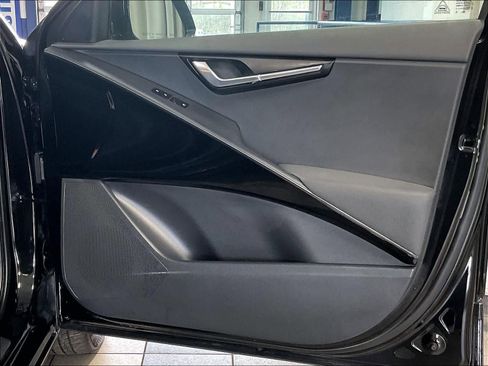 Used 2024 Kia Niro Wind w/ Wind Preserve Package FWD image 12