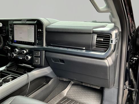 Used 2025 Ford F350 Lariat w/ Lariat Ultimate Package AWD/4WD image 27