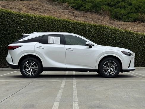 Certified 2024 Lexus RX 350 Premium w/ Convenience Package FWD image 10