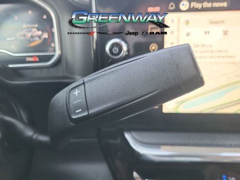 Used 2024 GMC Sierra 3500 Denali image 16