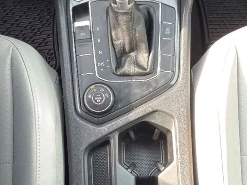 Used 2019 Volkswagen Tiguan SE AWD/4WD image 20