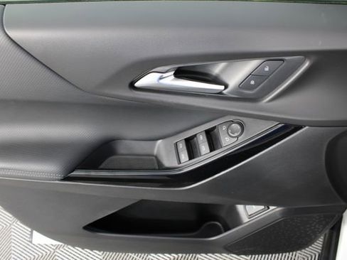 New 2026 Chevrolet Equinox LT w/ Convenience Package II FWD image 15