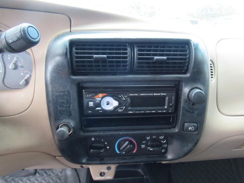 Used 2002 Ford Ranger XL RWD image 20