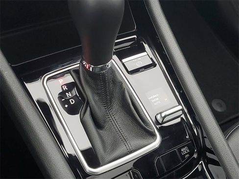 New 2026 Jeep Compass Limited w/ Sun, Sound & Navigation Group image 29