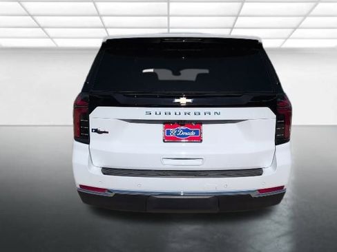 New 2026 Chevrolet Suburban LS image 30