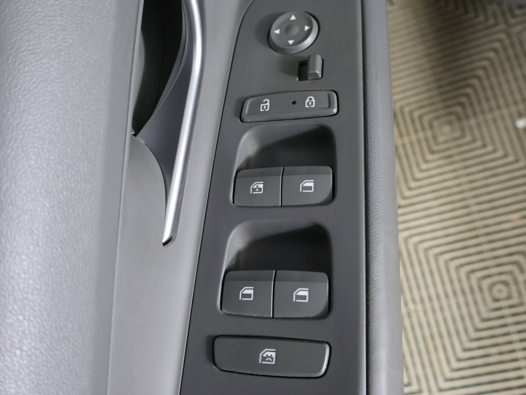 Used 2022 Hyundai Elantra Blue FWD image 33