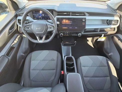 New 2027 Chevrolet Bolt LT w/ Comfort Package FWD image 23