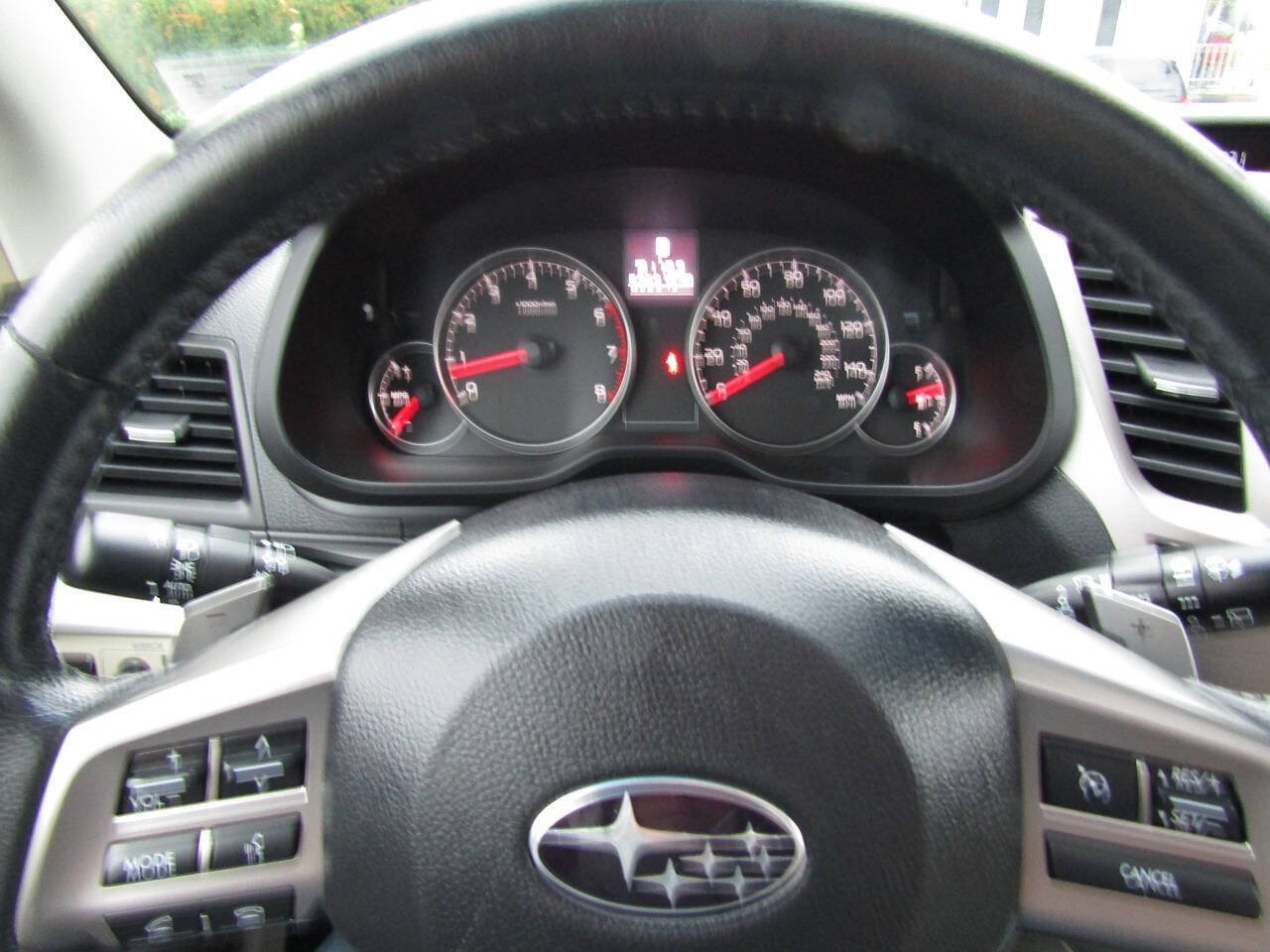 Used 2014 Subaru Outback 2.5i Premium AWD/4WD image 11