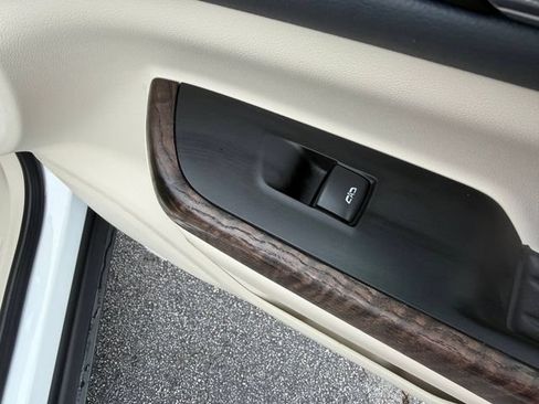 Used 2023 GMC Acadia Denali AWD/4WD image 36