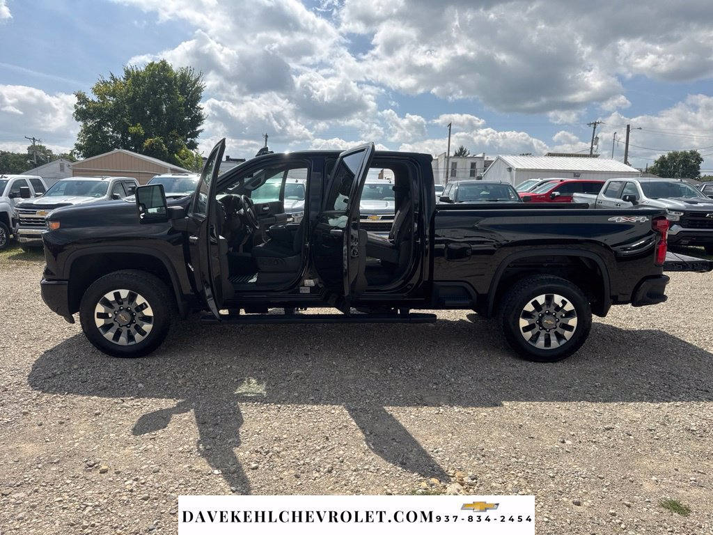Used 2024 Chevrolet Silverado 2500 Custom w/ Custom Value Package AWD/4WD image 11
