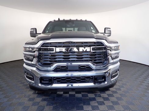 New 2026 RAM 2500 Tradesman AWD/4WD image 8