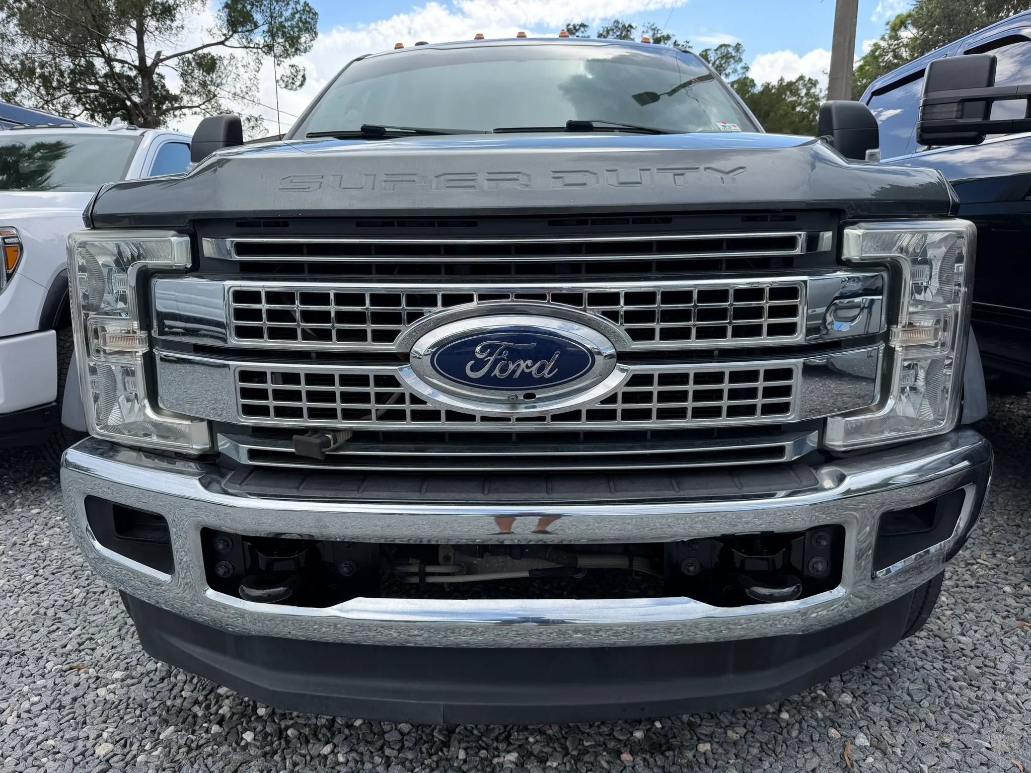 Used 2019 Ford F450 XL w/ Power Equipment Group AWD/4WD image 2