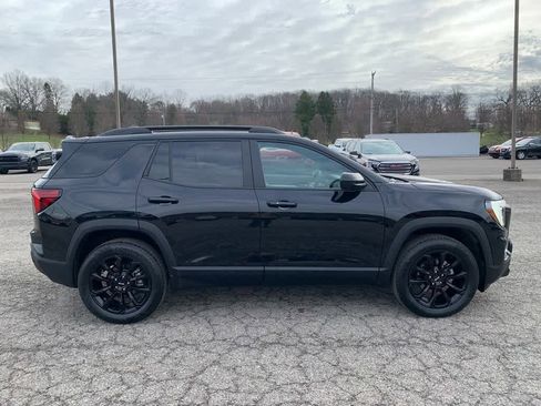 Used 2025 GMC Terrain Elevation w/ Elevation Premium Package image 7