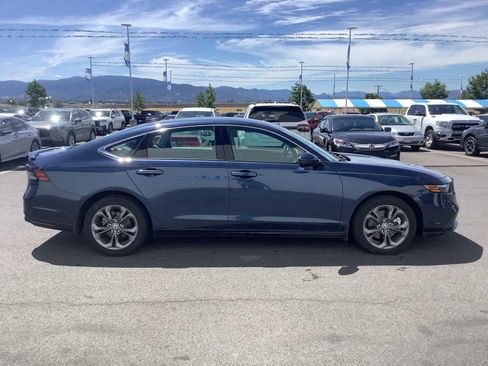 Used 2023 Honda Accord EX-L image 7