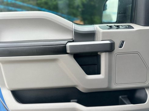 Used 2015 Ford F150 XLT w/ Equipment Group 301A Mid RWD image 13