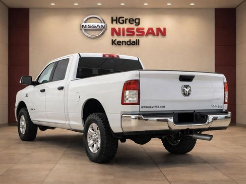 Used 2022 RAM 2500 Tradesman w/ Chrome Appearance Group AWD/4WD image 2