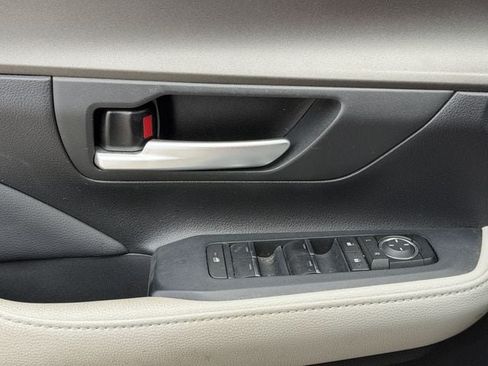 Used 2024 Toyota Grand Highlander AWD image 19