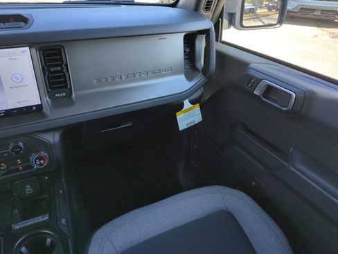 New 2026 Ford Bronco 4-Door AWD/4WD image 17