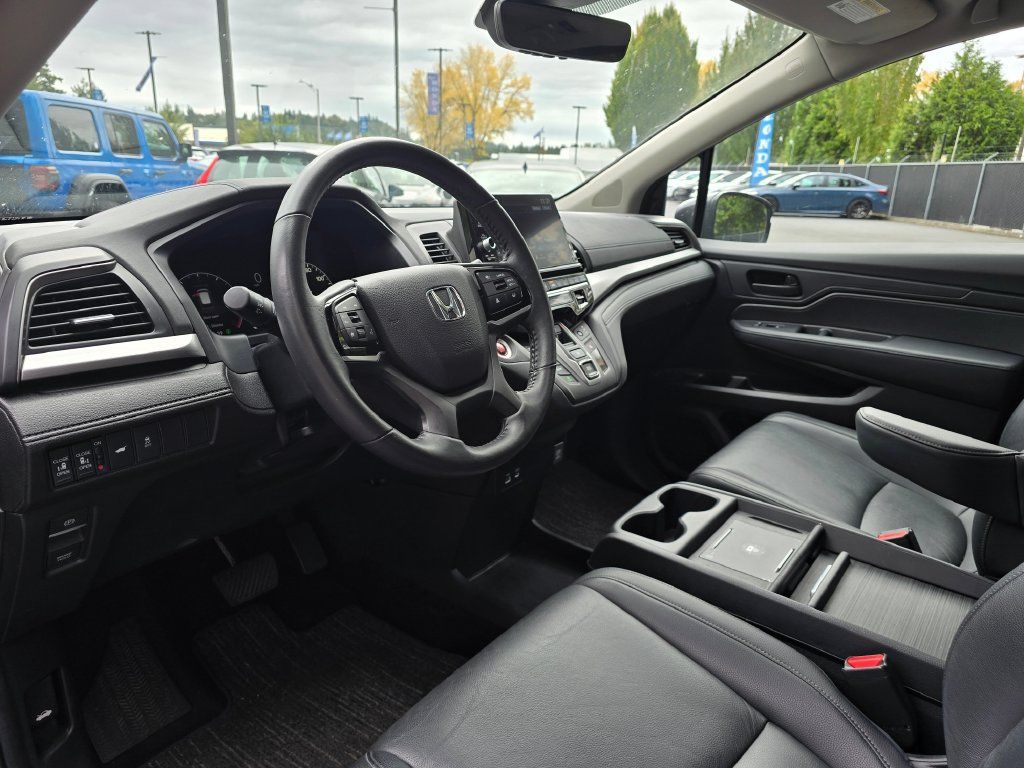 Used 2025 Honda Odyssey EX-L image 5