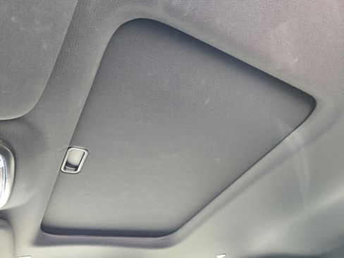 Used 2021 Jeep Grand Cherokee Limited RWD image 21