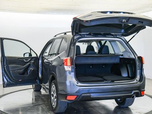 Used 2021 Subaru Forester Premium image 26