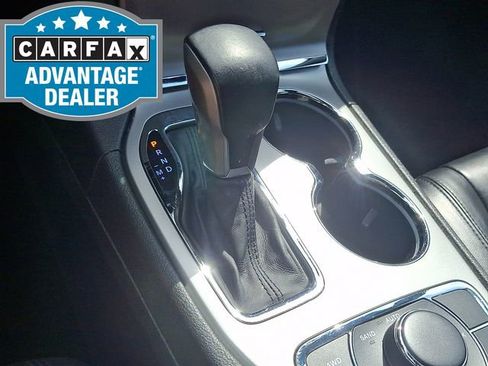 Used 2019 Jeep Grand Cherokee Limited AWD/4WD image 15