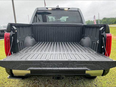 Used 2026 Toyota Tundra Limited AWD/4WD image 18