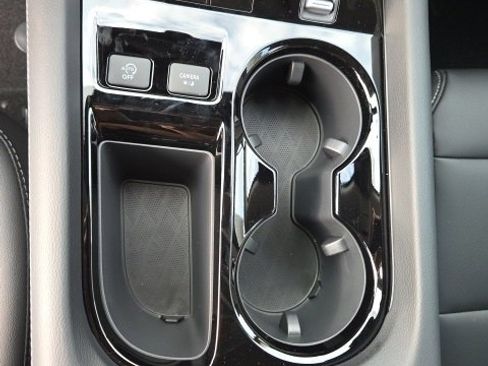 Certified 2025 Nissan Murano SV image 19