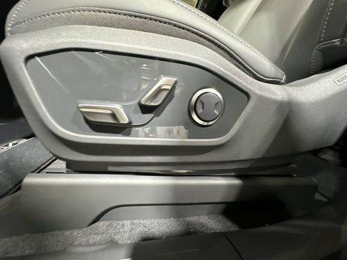 New 2026 Kia EV9 Light image 14