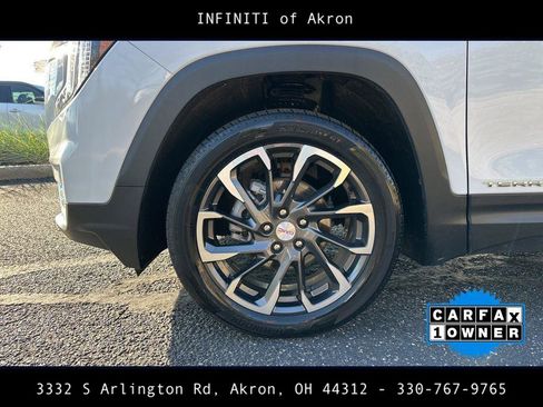 Used 2022 GMC Terrain SLT w/ LPO, Floor Liner Package image 21