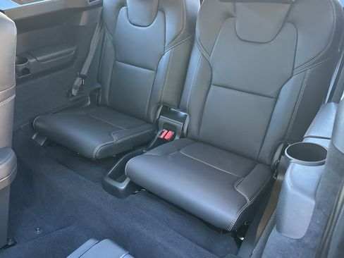 New 2026 Volvo XC90 B6 Ultra w/ Lounge Package AWD/4WD image 12