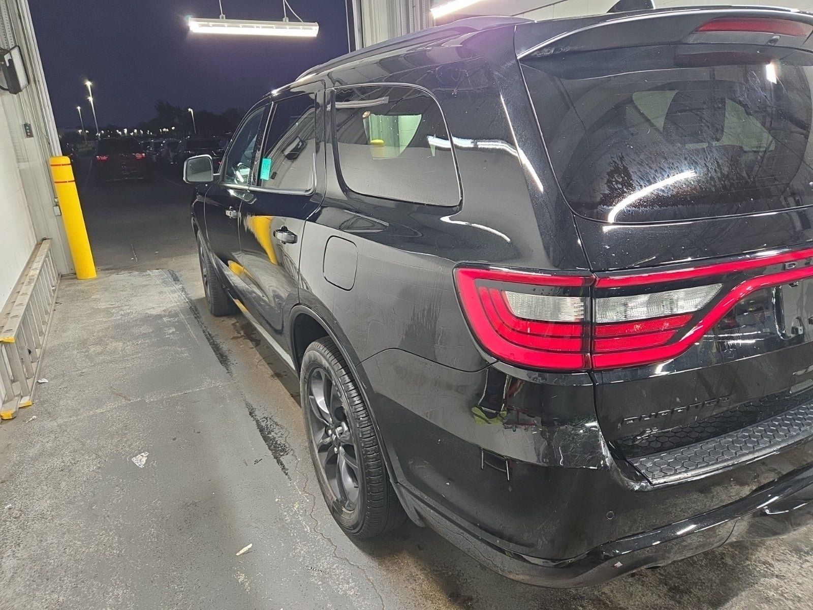 Used 2025 Dodge Durango GT AWD/4WD image 4