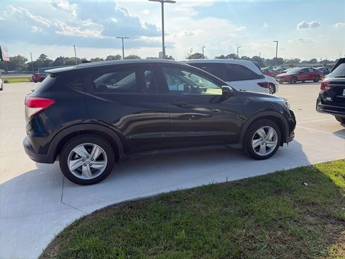 Used 2019 Honda HR-V EX image 3