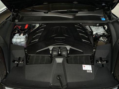 Used 2024 Porsche Cayenne S image 32