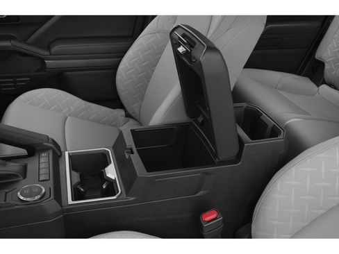 Used 2026 Toyota Tacoma SR5 AWD/4WD image 9