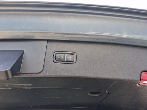 Used 2019 Porsche Cayenne AWD/4WD image 29