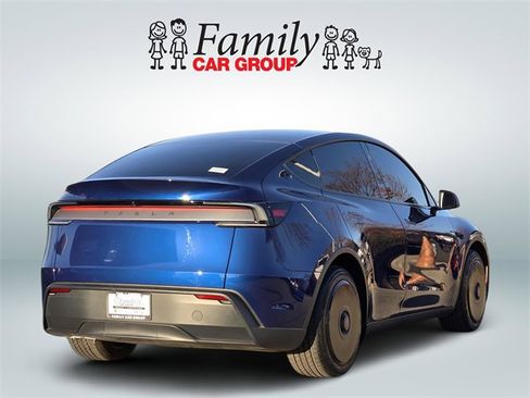 Used 2026 Tesla Model Y 2WD image 4