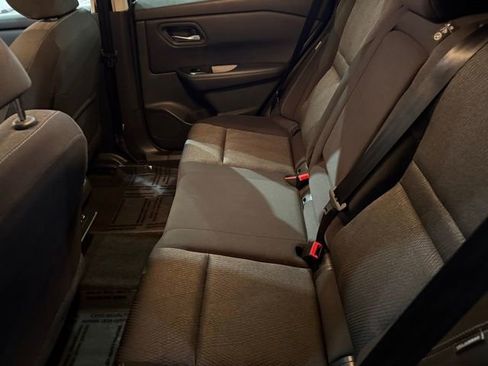 Certified 2025 Nissan Rogue SV image 26