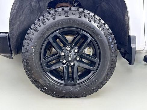 Used 2024 Chevrolet Silverado 1500 LT Trail Boss w/ Protection Package AWD/4WD image 31