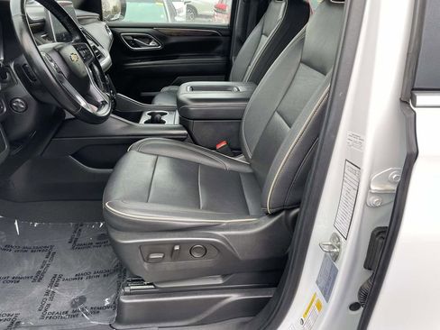 Used 2023 Chevrolet Suburban Premier image 27