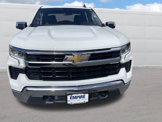 Used 2023 Chevrolet Silverado 1500 LT AWD/4WD image 12