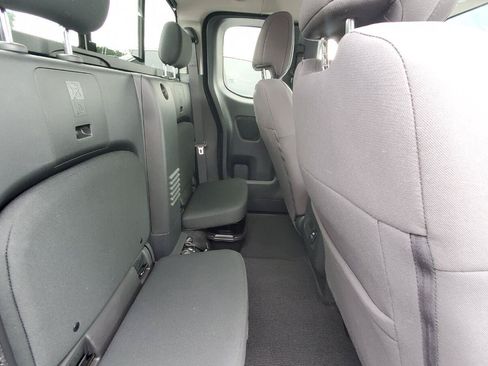 Used 2026 Nissan Frontier S w/ S Utility Package RWD image 6