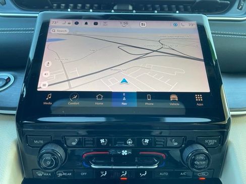 Used 2023 Jeep Grand Cherokee Limited w/ Luxury Tech Group II image 21