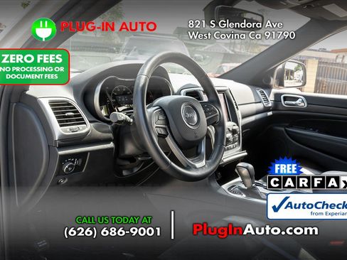 Used 2018 Jeep Grand Cherokee Altitude AWD/4WD image 8