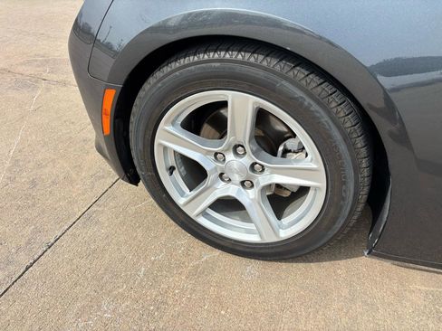 Used 2016 Chevrolet Camaro LT image 21