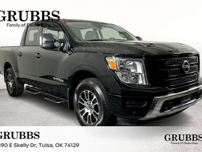 Used 2024 Nissan Titan SV w/ SV Convenience Package